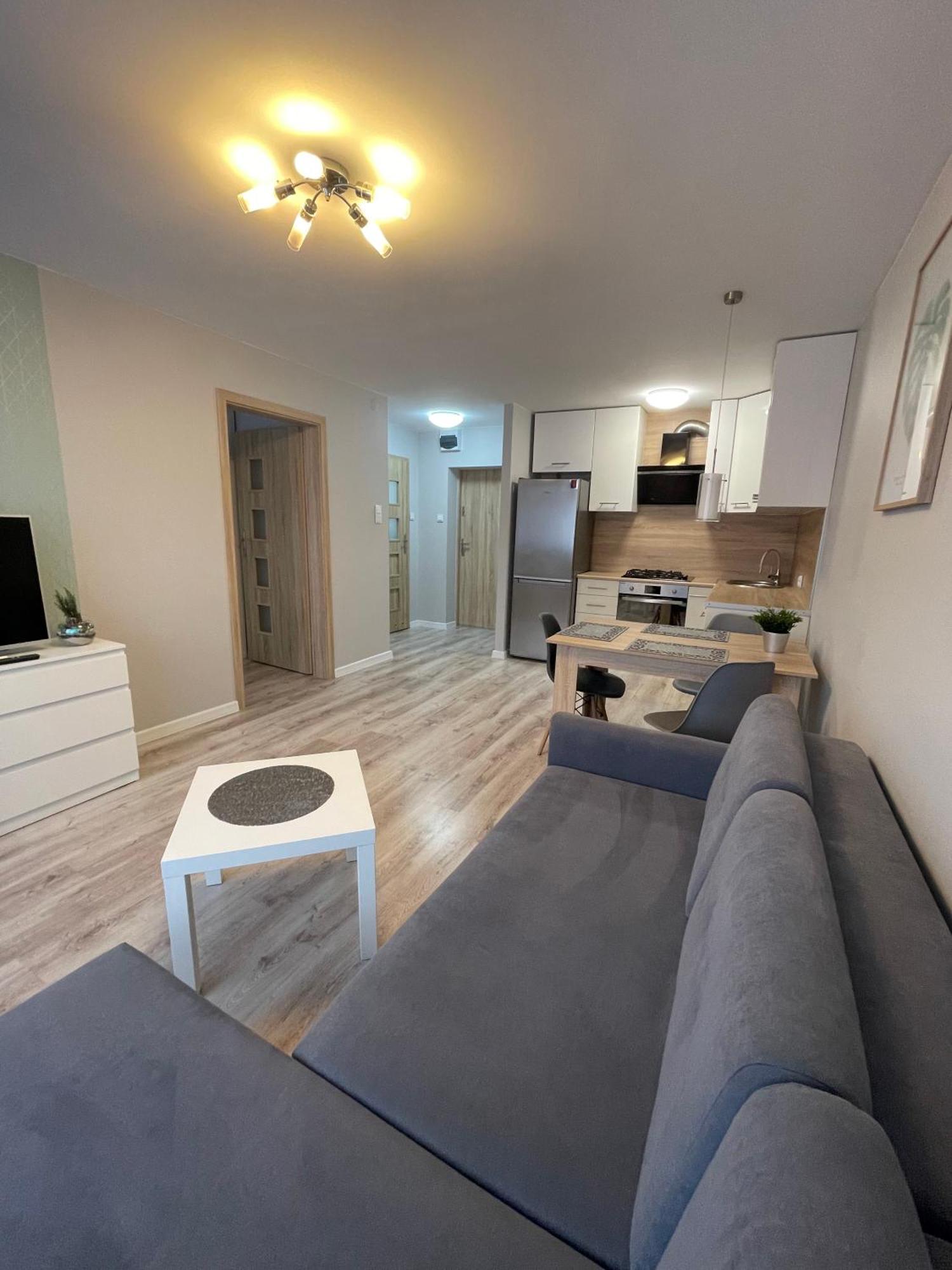 Mieszkanie W Centrum Z Oddzielna Sypialnia Apartment