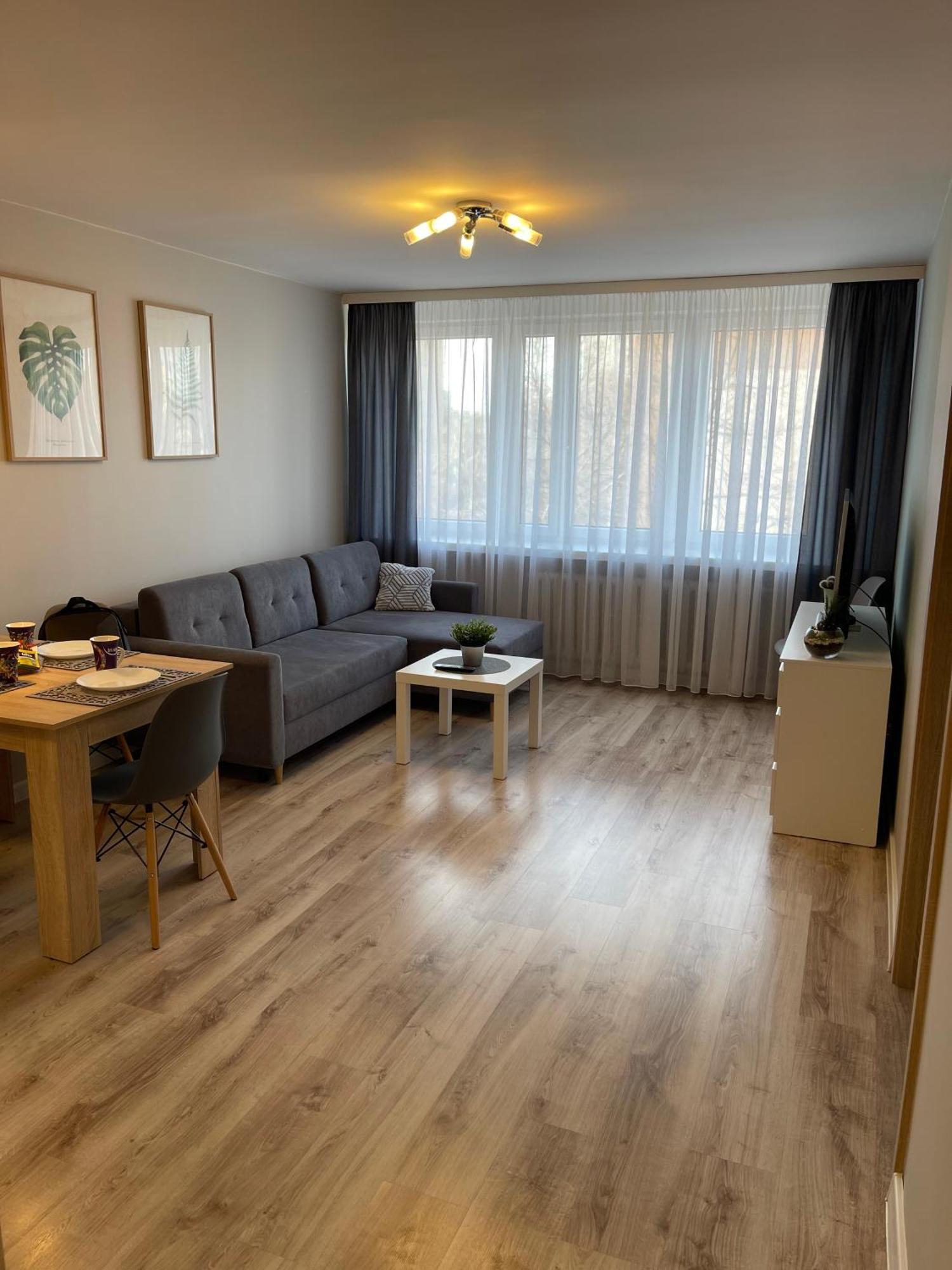 Apartment Mieszkanie W Centrum Z Oddzielna Sypialnia *